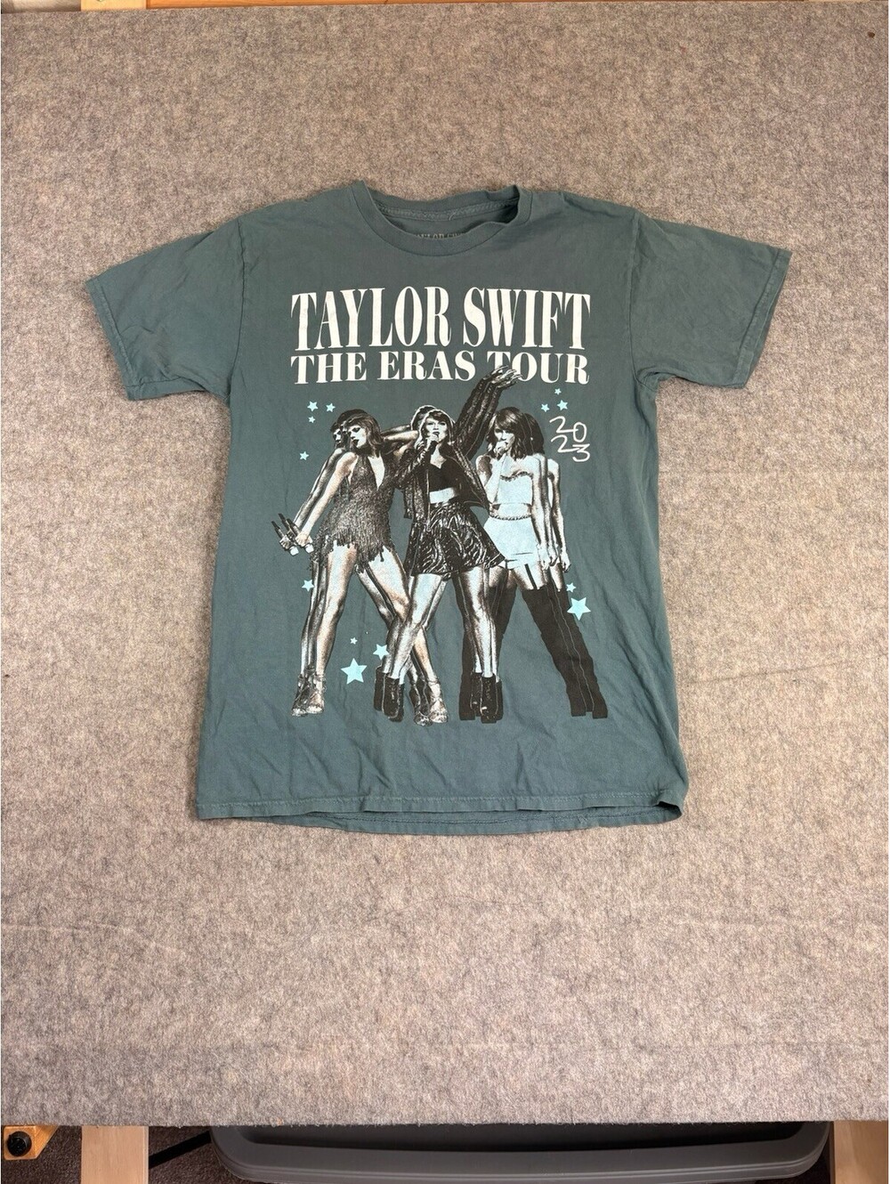 Taylor Swift 2023 The Eras Tour Official Merch 1989 Album T-Shirt Blue Size M